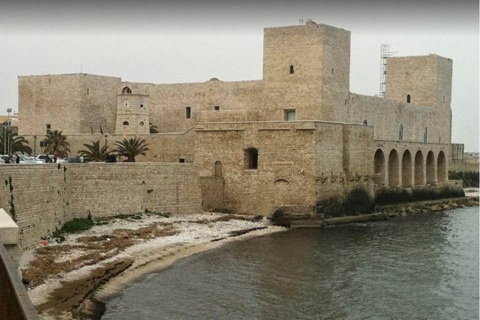 Affittacamere La Cattedrale Sul Mare Trani Dış mekan fotoğraf